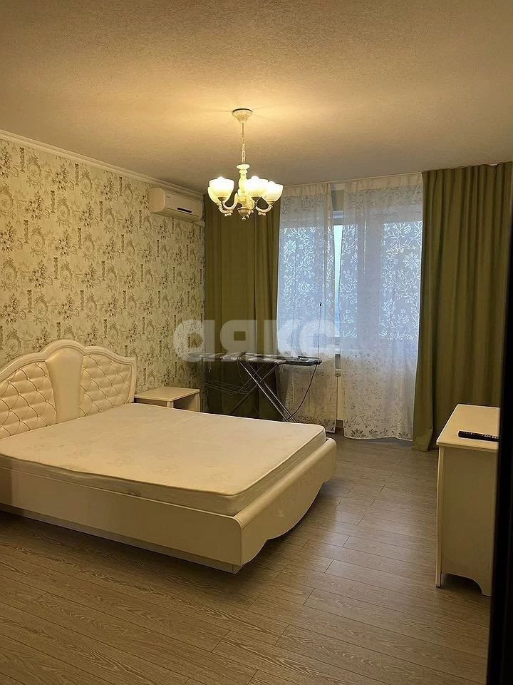 Фото №14: 3-комнатная квартира 130 м² - Ростов-на-Дону, Пролетарский, Александровка, мкр. жилой комплекс Голубые Ели, ул. Вересаева, 107А