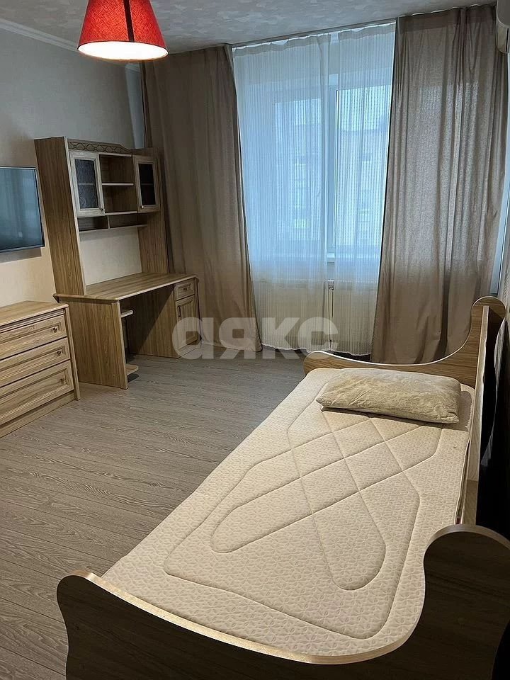 Фото №13: 3-комнатная квартира 130 м² - Ростов-на-Дону, Пролетарский, Александровка, мкр. жилой комплекс Голубые Ели, ул. Вересаева, 107А