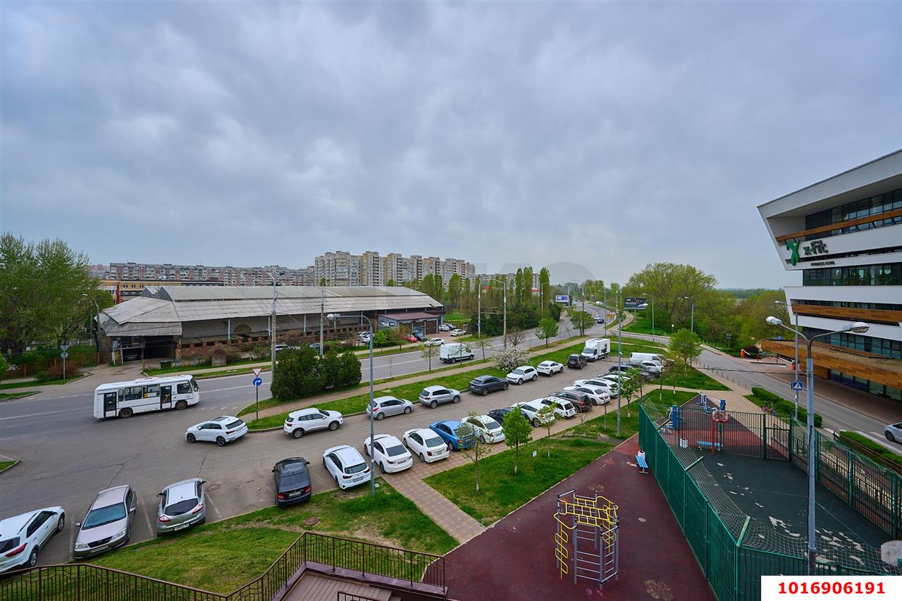 Фото №17: 2-комнатная квартира 70 м² - Краснодар, Западный внутригородской округ, жилой комплекс Новый Город, мкр. Юбилейный, б-р Клары Лучко, 4