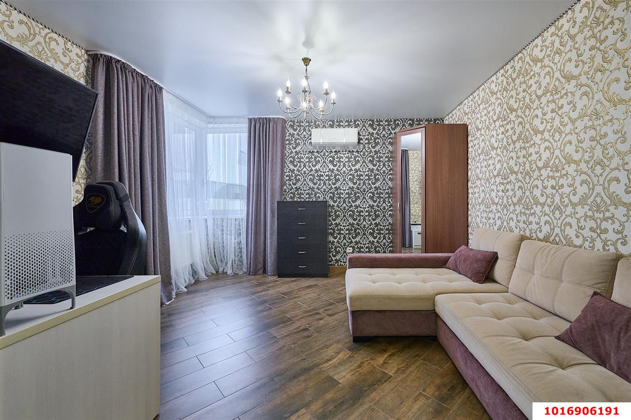 Фото №6: 2-комнатная квартира 70 м² - Краснодар, Западный внутригородской округ, жилой комплекс Новый Город, мкр. Юбилейный, б-р Клары Лучко, 4