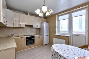 Фото №1: 2-комнатная квартира 62 м² - Краснодар, мкр. Табачная Фабрика, ул. Табачная, 1/1к1