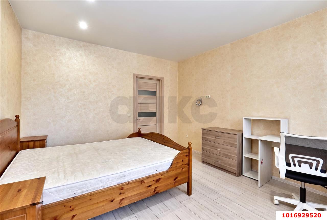 Фото №3: 2-комнатная квартира 71 м² - Краснодар, Прикубанский внутригородской округ, Школьный, Круглик, мкр. Табачная Фабрика, ул. Табачная, 1/1к1