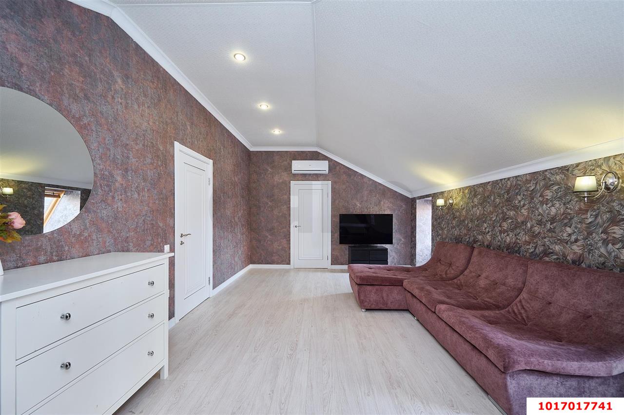 Фото №9: Дом 231 м² + 3.67 сот. - Краснодар, Центральный внутригородской округ, мкр. Черёмушки, ул. Димитрова, 4