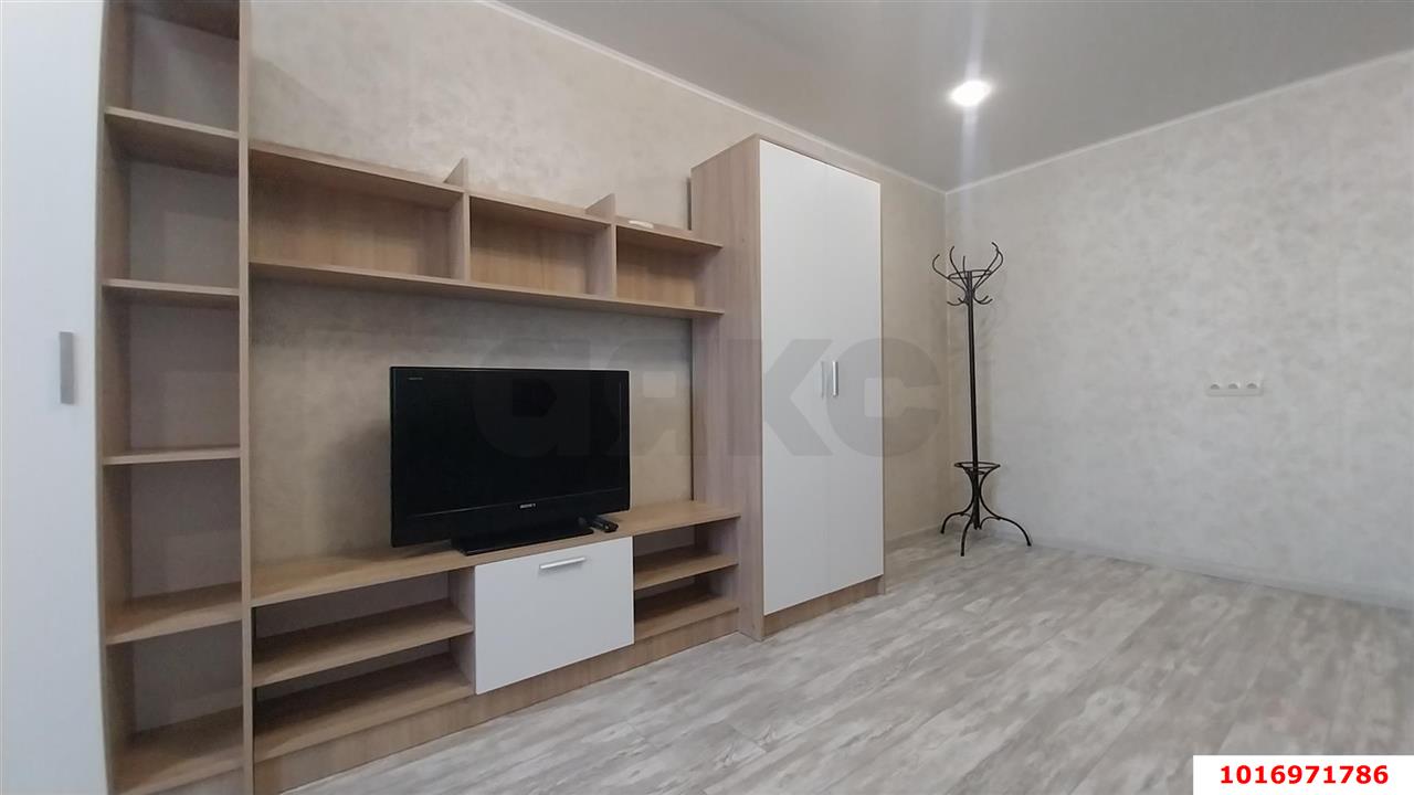 Фото №3: 1-комнатная квартира 33 м² - Краснодар, Западный внутригородской округ, мкр. Юбилейный, ул. 70-летия Октября, 20/2