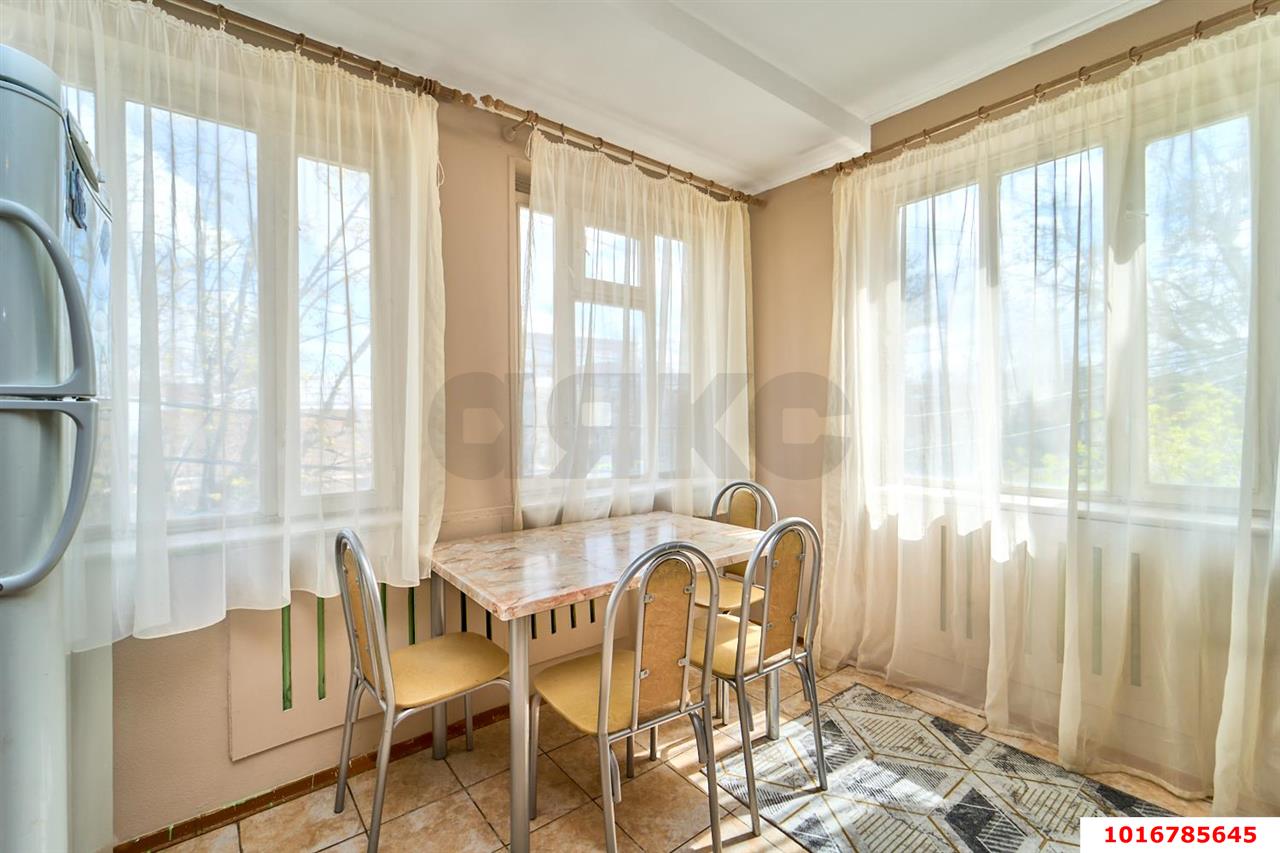 Фото №7: 2-комнатная квартира 56 м² - Краснодар, Центральный внутригородской округ, мкр. Центральный, ул. Красноармейская, 4