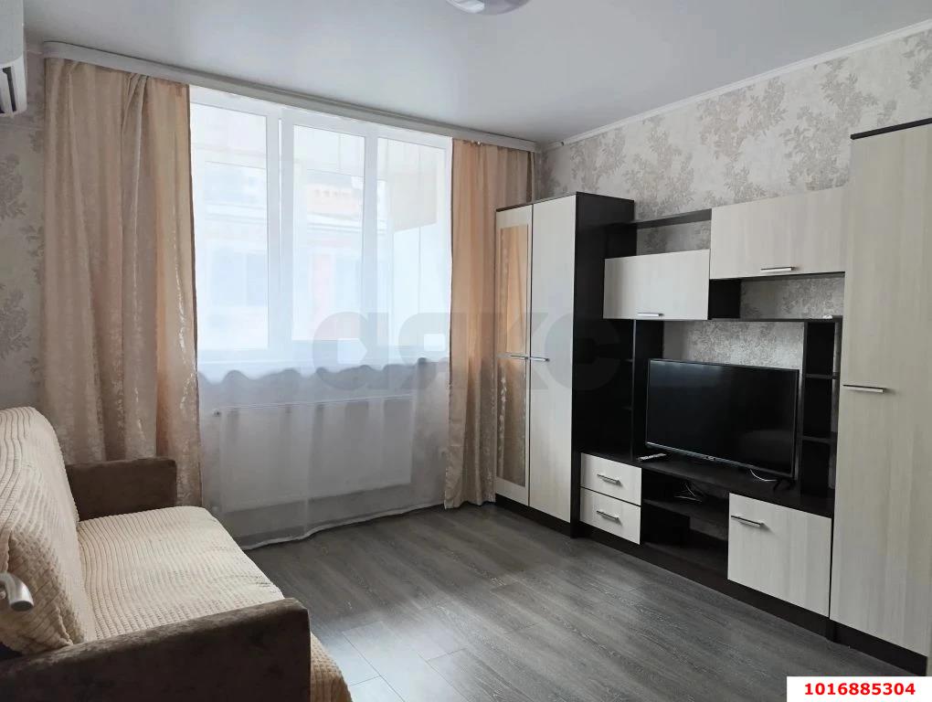 Фото №2: 1-комнатная квартира 41 м² - Краснодар, Прикубанский внутригородской округ, Калинино, имени Петра Метальникова, мкр. ЖК Арбатский, ул. Цезаря Куникова, 18лит4