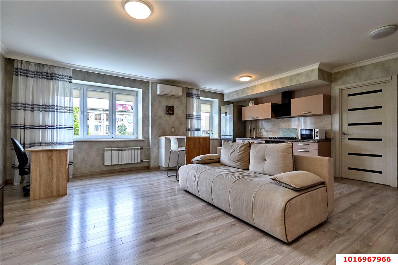 Фото №2: 2-комнатная квартира 53 м² - Краснодар, Центральный внутригородской округ, мкр. Центральный, ул. Красная, 156