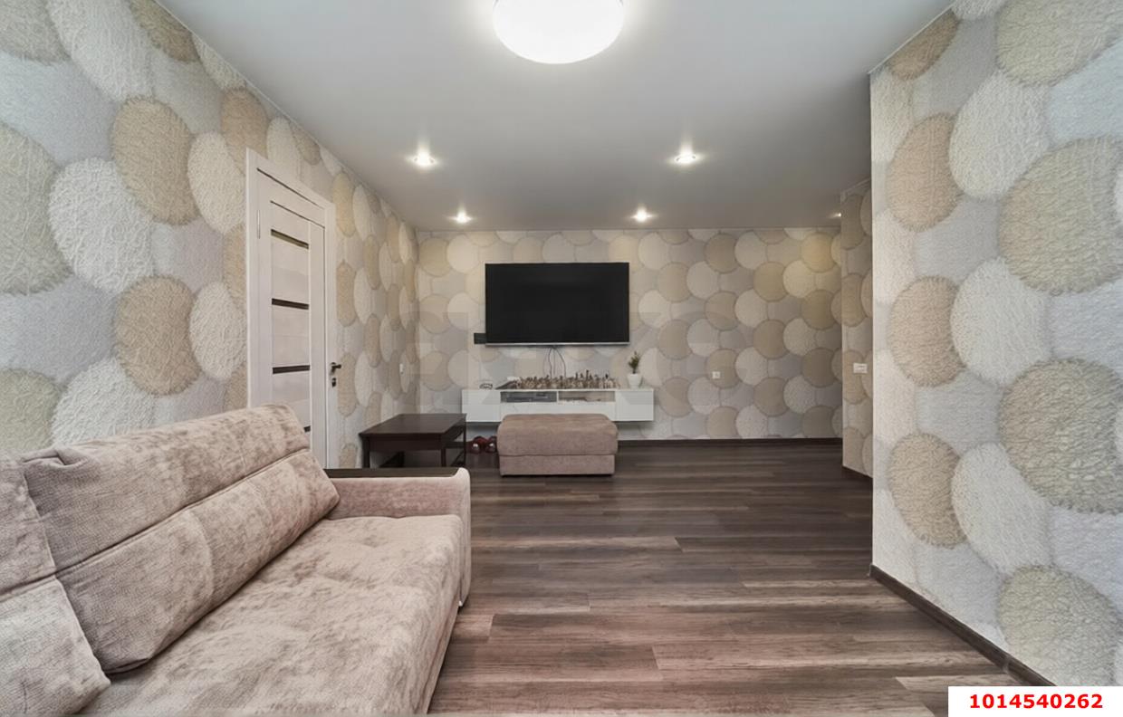 Фото №1: 2-комнатная квартира 50 м² - Краснодар, Прикубанский внутригородской округ, жилой комплекс Валентина, мкр. 9-й километр, ул. Циолковского, 1