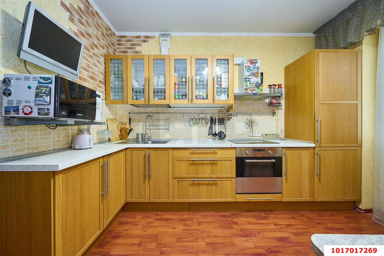 Фото №2: 2-комнатная квартира <span class="whitespace-nowrap">54 м²</span>, <span class="whitespace-nowrap">2/5 эт.</span> - Краснодар, Прикубанский внутригородской округ, мкр. Музыкальный, ул. Суздальская, 14