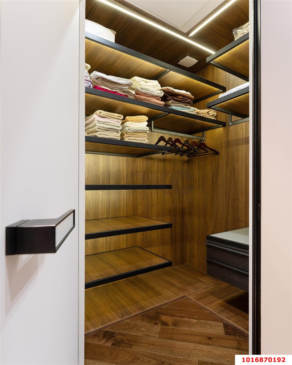 Фото №14: 5+-комнатная квартира 190 м² - Сочи, Центральный, мкр. жилой комплекс Красная Площадь, ул. Войкова, 21