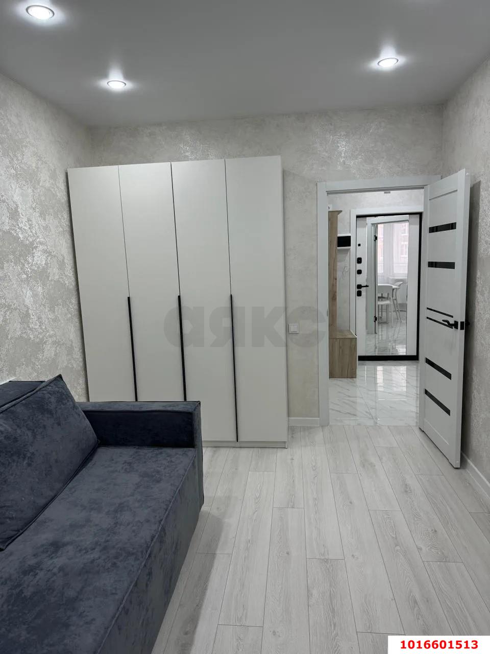 Фото №3: 1-комнатная квартира 37 м² - Краснодар, Прикубанский внутригородской округ, имени Петра Метальникова, Завод Радиоизмерительных Приборов, мкр. жилой комплекс Лучший, ул. Петра Метальникова, 36