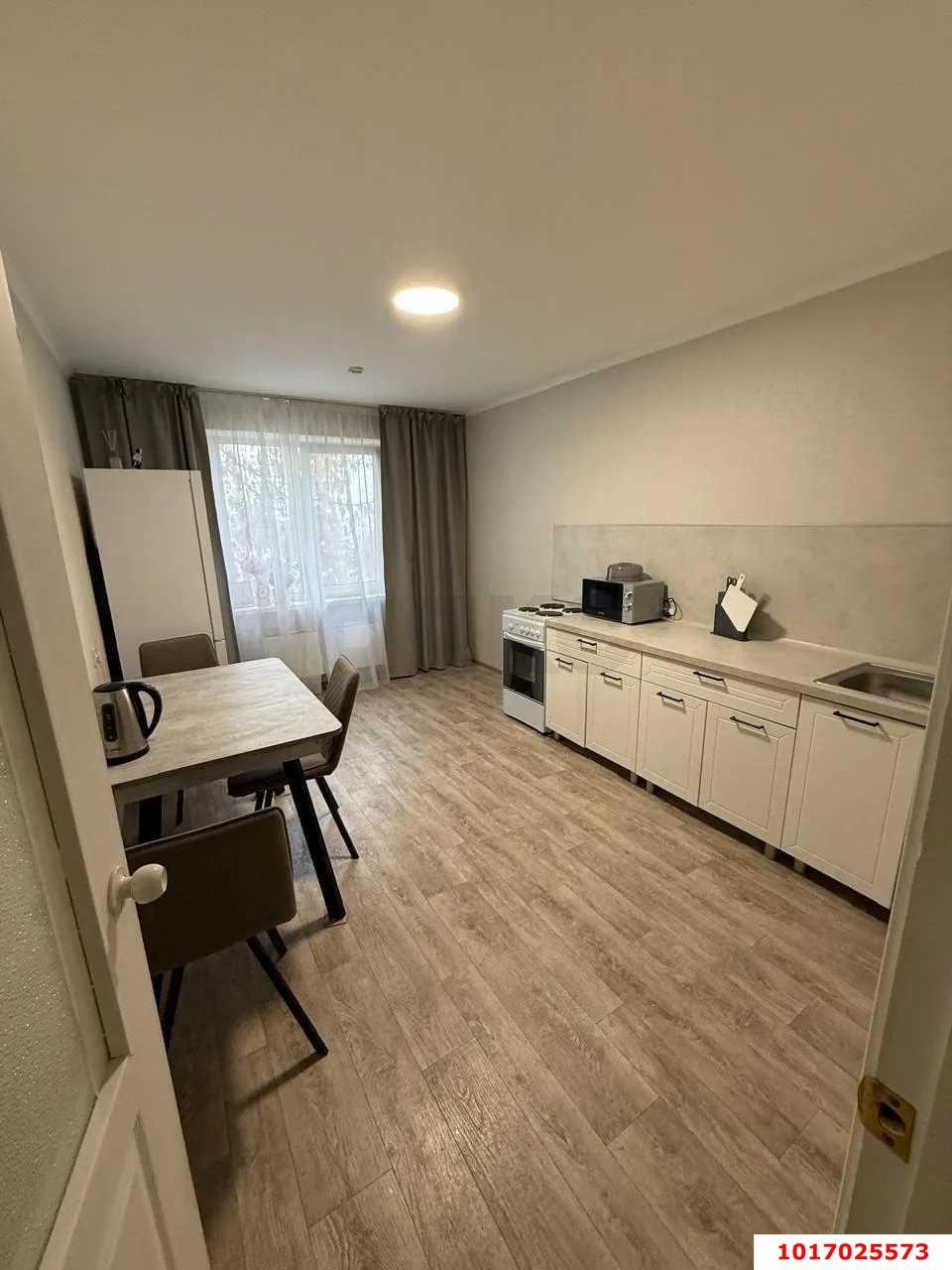 Фото №2: 3-комнатная квартира 73 м² - Краснодар, Прикубанский внутригородской округ, мкр. Московский, ул. Карякина, 18