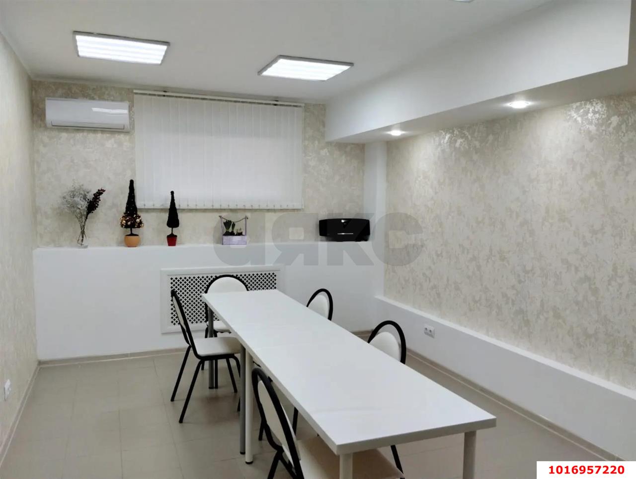 Фото №4: Торговое помещение 19 м² - Краснодар, Прикубанский внутригородской округ, мкр. Московский, ул. им. Артюшкова В.Д., 5