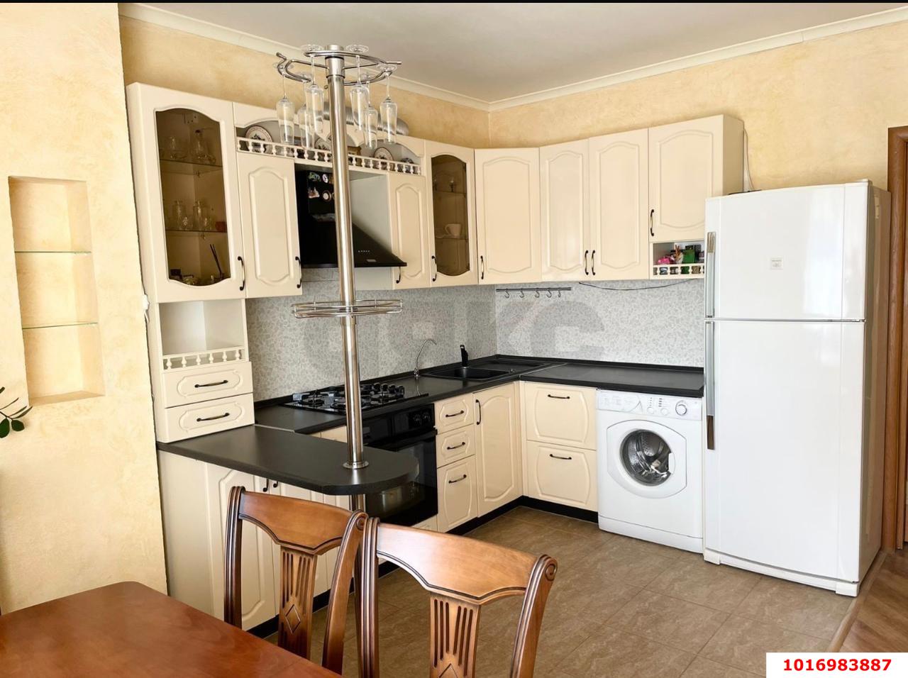 Фото №4: 2-комнатная квартира 80 м² - Краснодар, ЖК Маршал, Западный внутригородской округ, Фестивальный, мкр. жилой комплекс Маршал, ул. Гаражная, 87