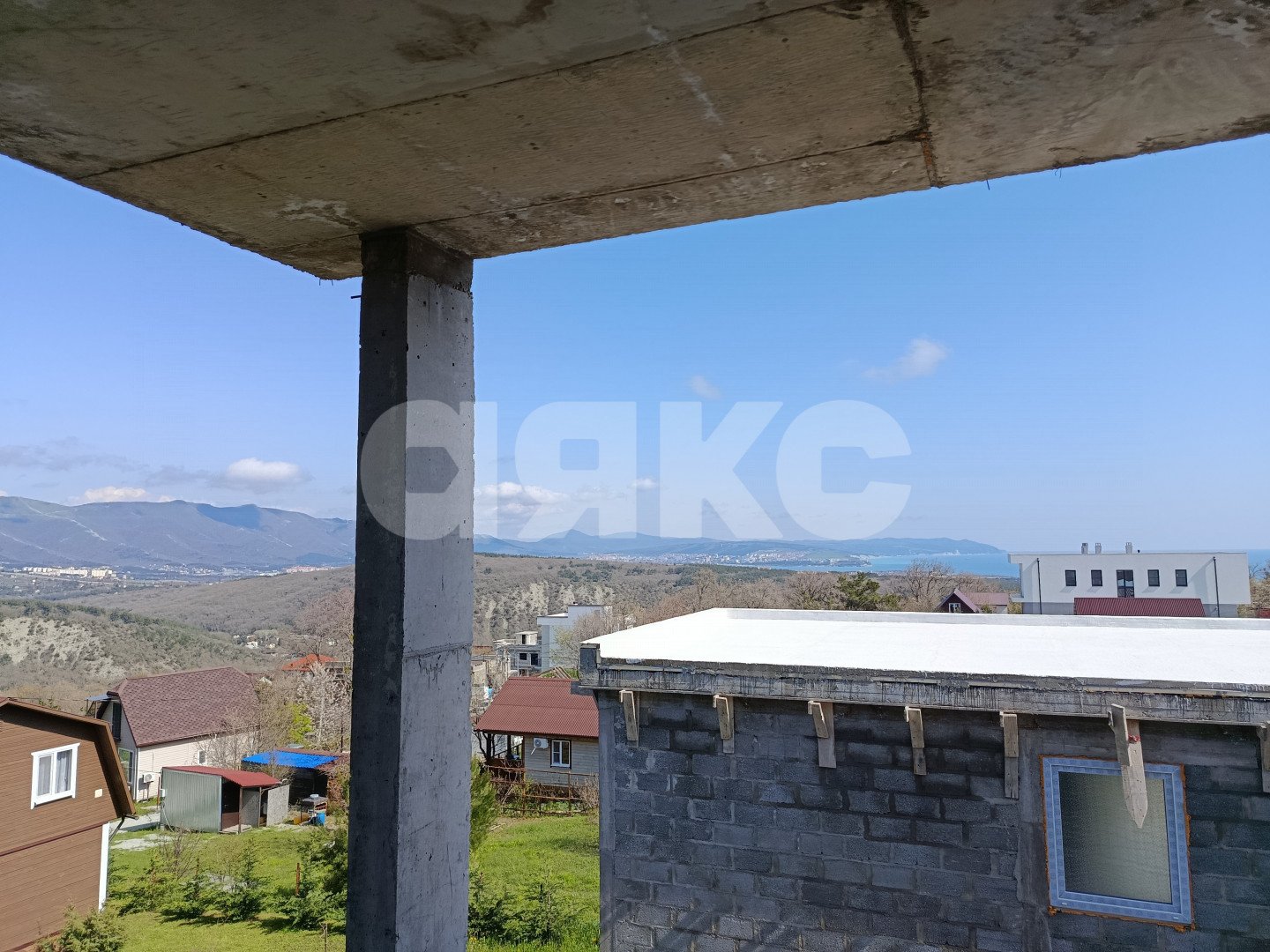 Фото №7: Дом 221 м² + 5 сот. - СНТ Голубая Долина, ул. Хвойная