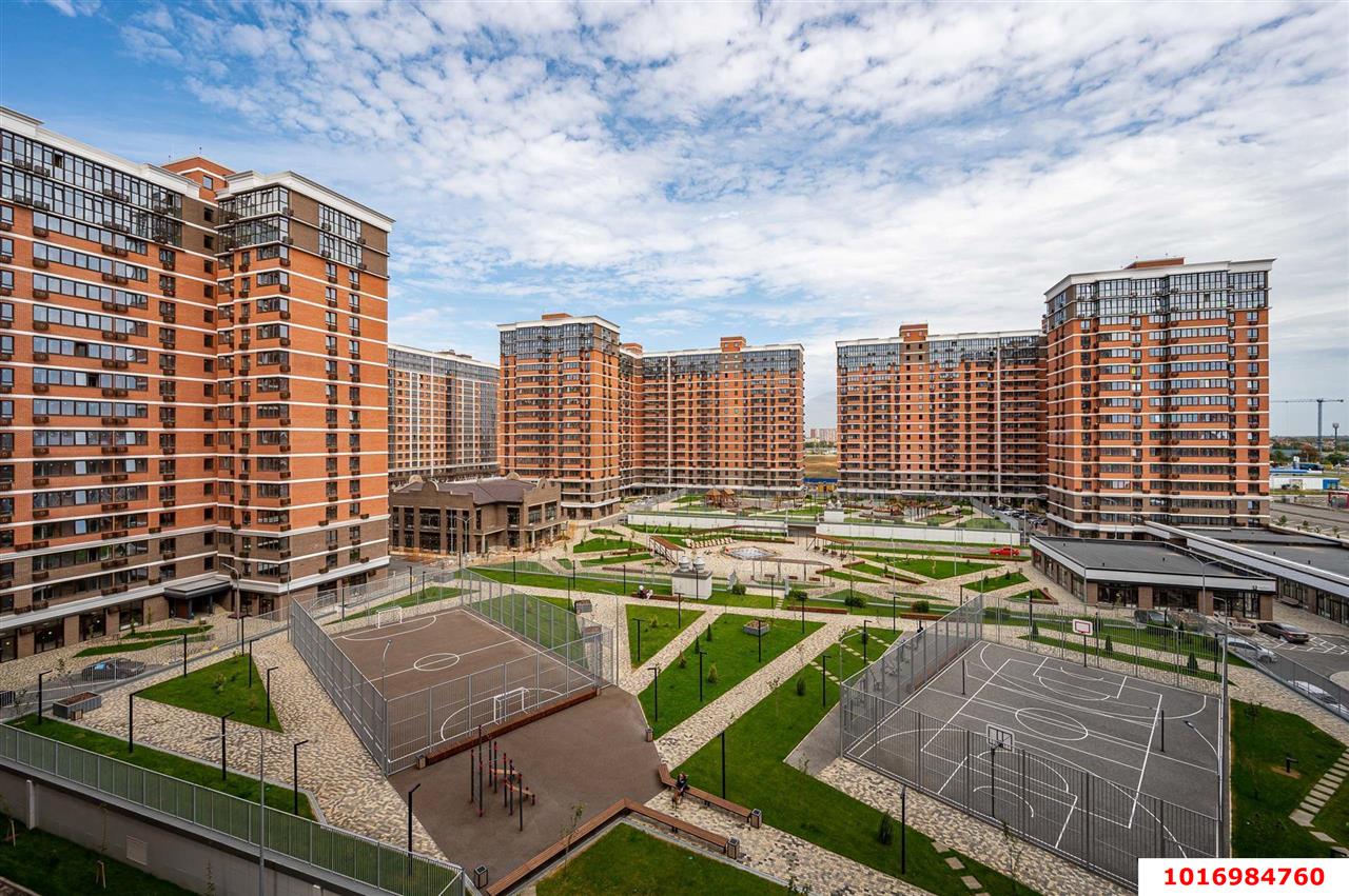 Фото №2: 2-комнатная квартира 55 м² - Краснодар, Прикубанский внутригородской округ, мкр. жилой комплекс Самолёт-4, ул. Константина Гондаря, 99