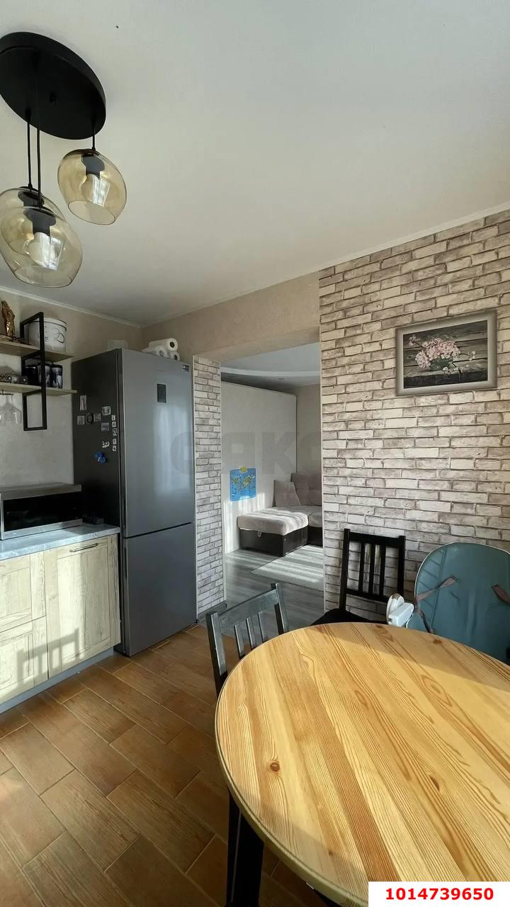 Фото №3: 2-комнатная квартира 46 м² - Краснодар, Прикубанский внутригородской округ, мкр. Завод Измерительных Приборов, ул. имени 40-летия Победы, 41