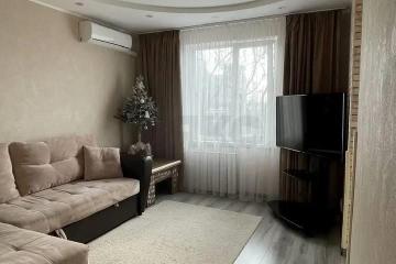 Фото №1: 2-комнатная квартира 46 м² - Краснодар, мкр. Завод Измерительных Приборов, ул. имени 40-летия Победы, 41