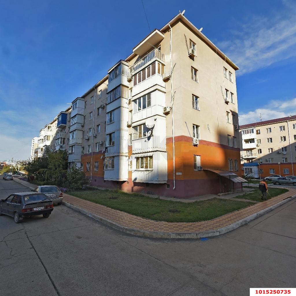 Фото №1: 2-комнатная квартира 52 м² - Краснодар, Прикубанский внутригородской округ, мкр. Краевая Клиническая Больница, ул. Восточно-Кругликовская, 68/2