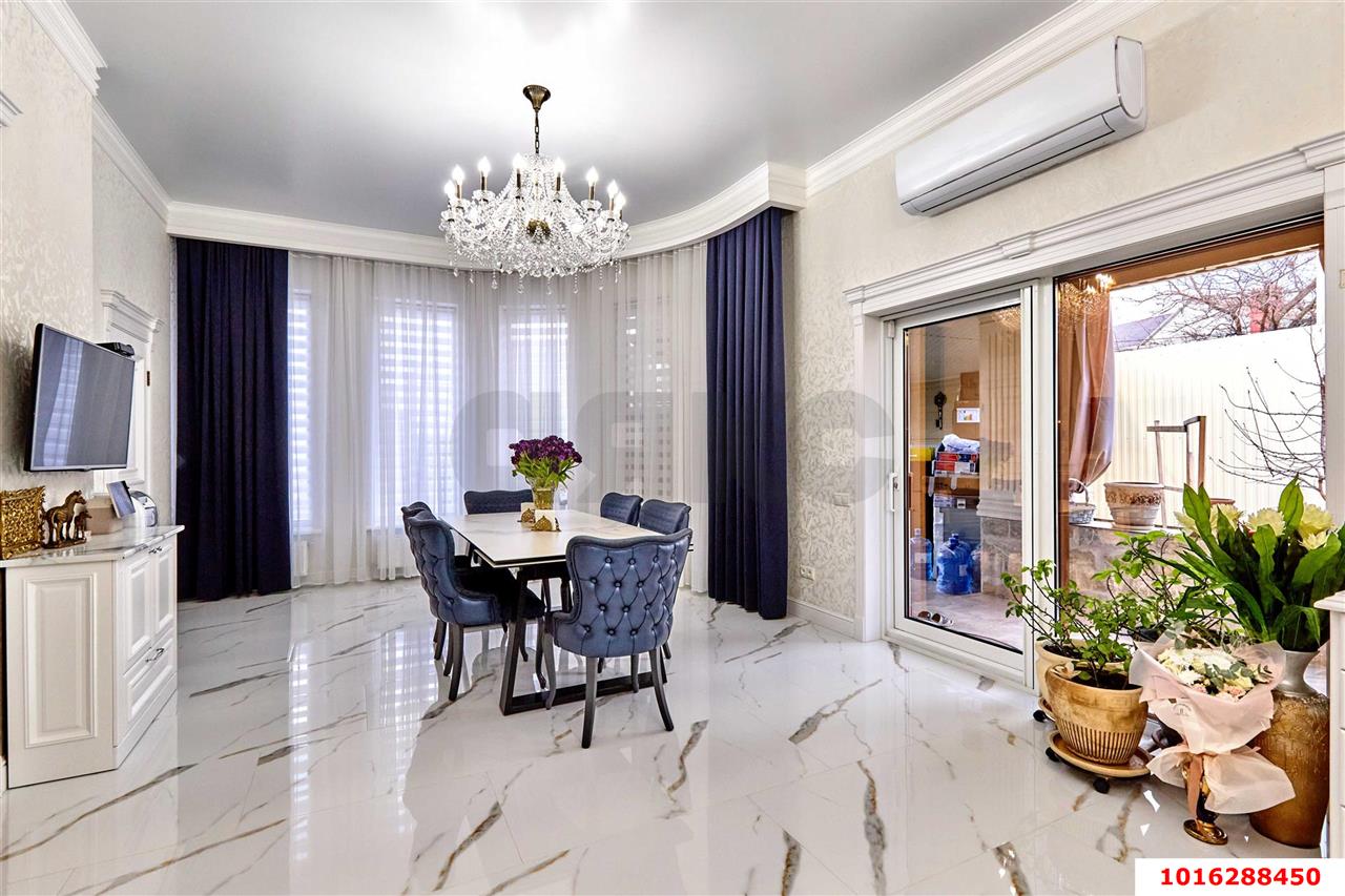 Фото №3: Дом 300 м² + 6 сот. - Краснодар, Центральный внутригородской округ, мкр. Дубинка, пер. Константиновский, 11