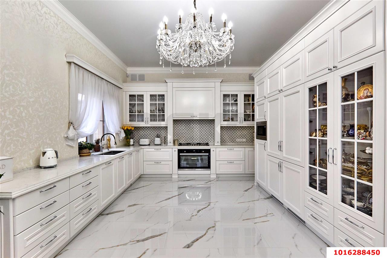 Фото №2: Дом 300 м² + 6 сот. - Краснодар, Центральный внутригородской округ, мкр. Дубинка, пер. Константиновский, 11