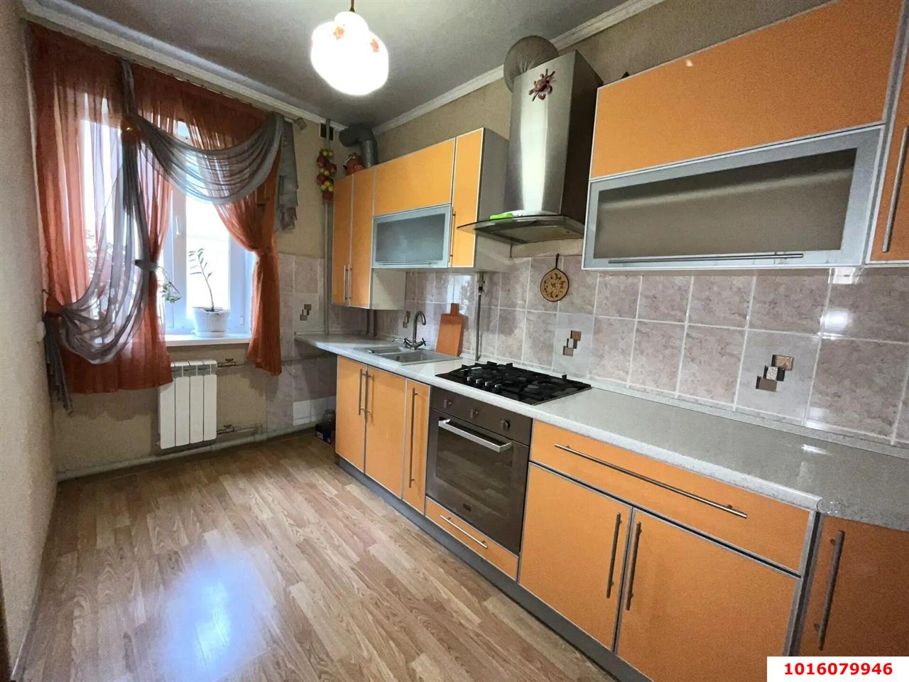 Фото №1: 3-комнатная квартира 60 м² - Краснодар, Центральный внутригородской округ, мкр. 40 лет Победы, ул. Садовая, 222