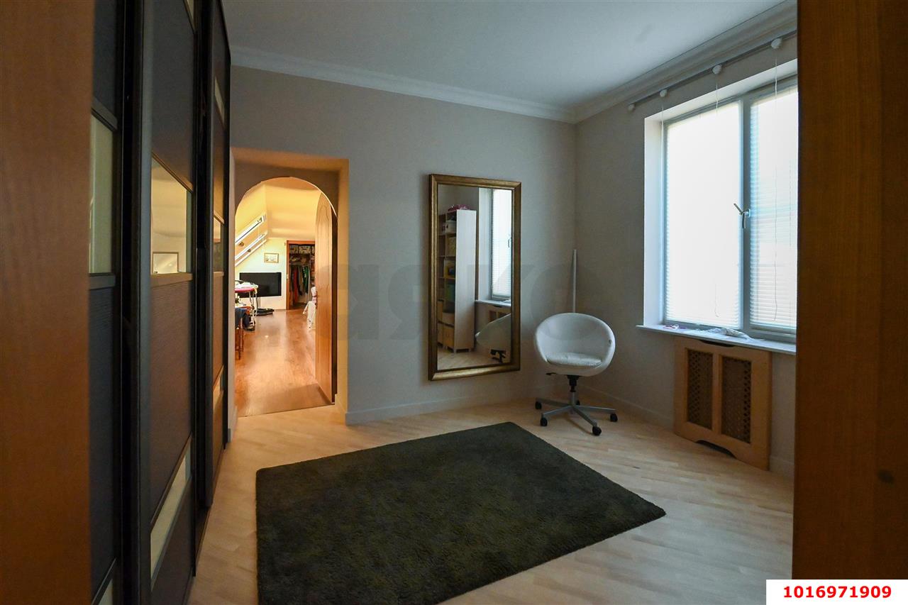 Фото №12: Дом 516 м² + 8 сот. - Плодородный, мкр. Прикубанский внутригородской округ, ул. Столбовая, 23