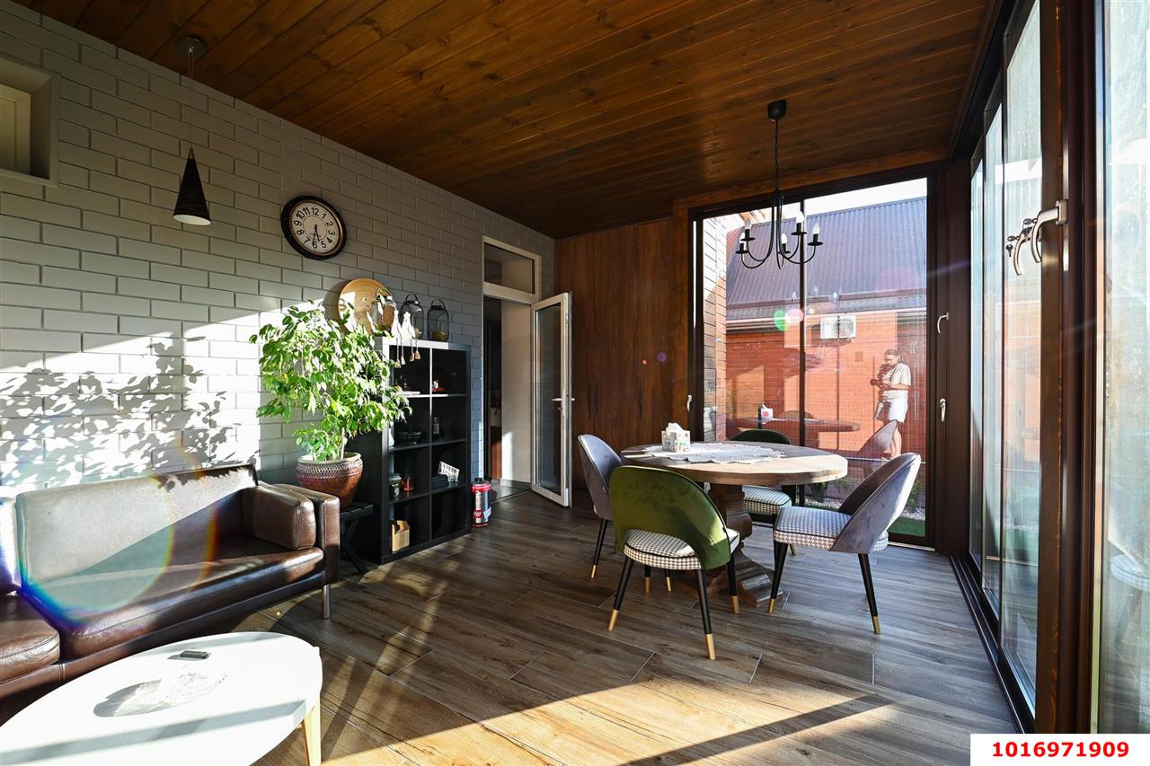 Фото №6: Дом 516 м² + 8 сот. - Плодородный, мкр. Прикубанский внутригородской округ, ул. Столбовая, 23