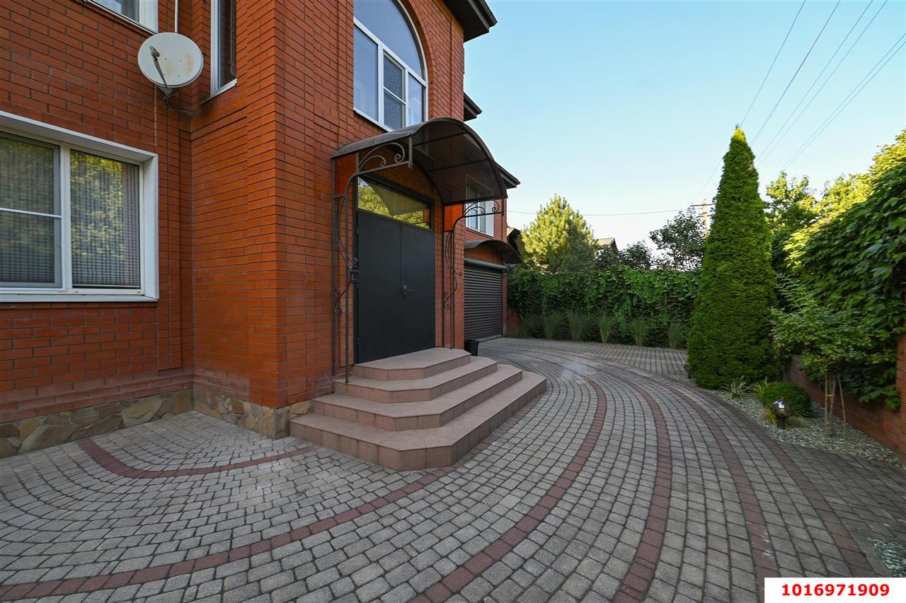 Фото №2: Дом 516 м² + 8 сот. - Плодородный, мкр. Прикубанский внутригородской округ, ул. Столбовая, 23