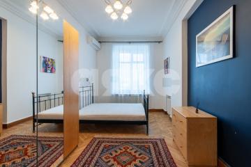 Фото №1: 2-комнатная квартира <span class="whitespace-nowrap">65 м²</span>, <span class="whitespace-nowrap">7/33 эт.</span> - Москва, р. Пресненский, ул. Кудринская площадь, 1