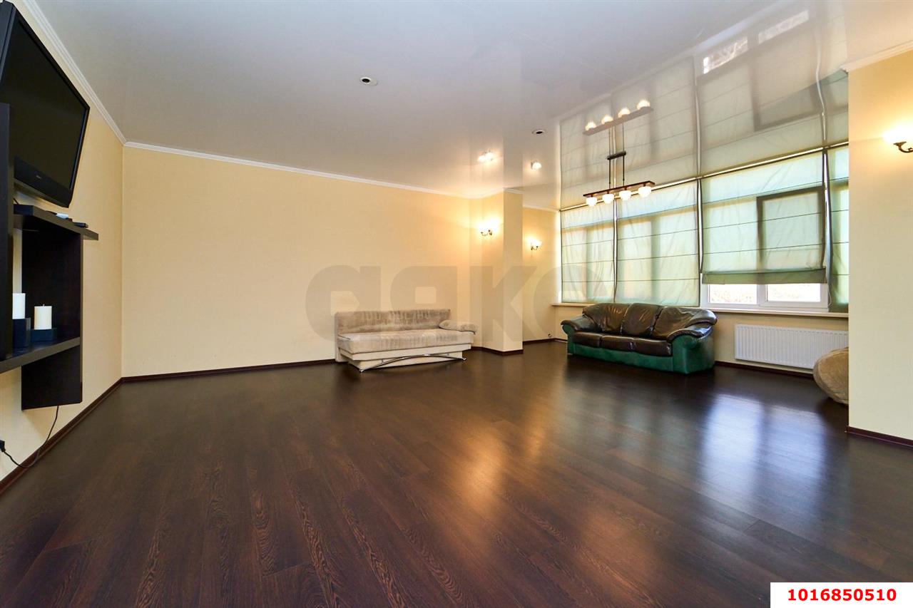 Фото №4: Дом 275 м² + 10 сот. - Краснодар, Прикубанский внутригородской округ, Калинино, мкр. Завод Радиоизмерительных Приборов, ул. Зональная