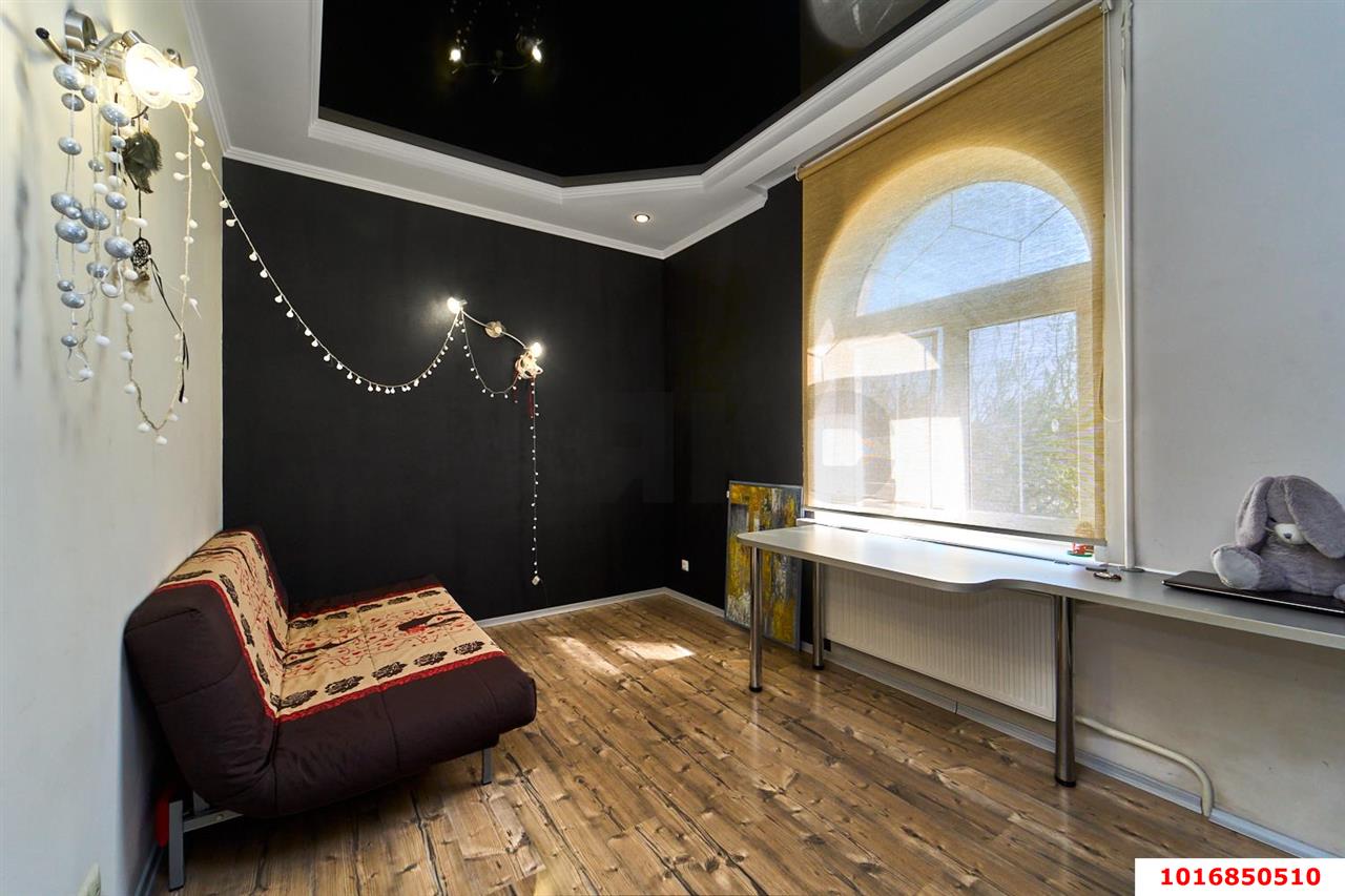 Фото №8: Дом 275 м² + 10 сот. - Краснодар, Прикубанский внутригородской округ, Калинино, мкр. Завод Радиоизмерительных Приборов, ул. Зональная