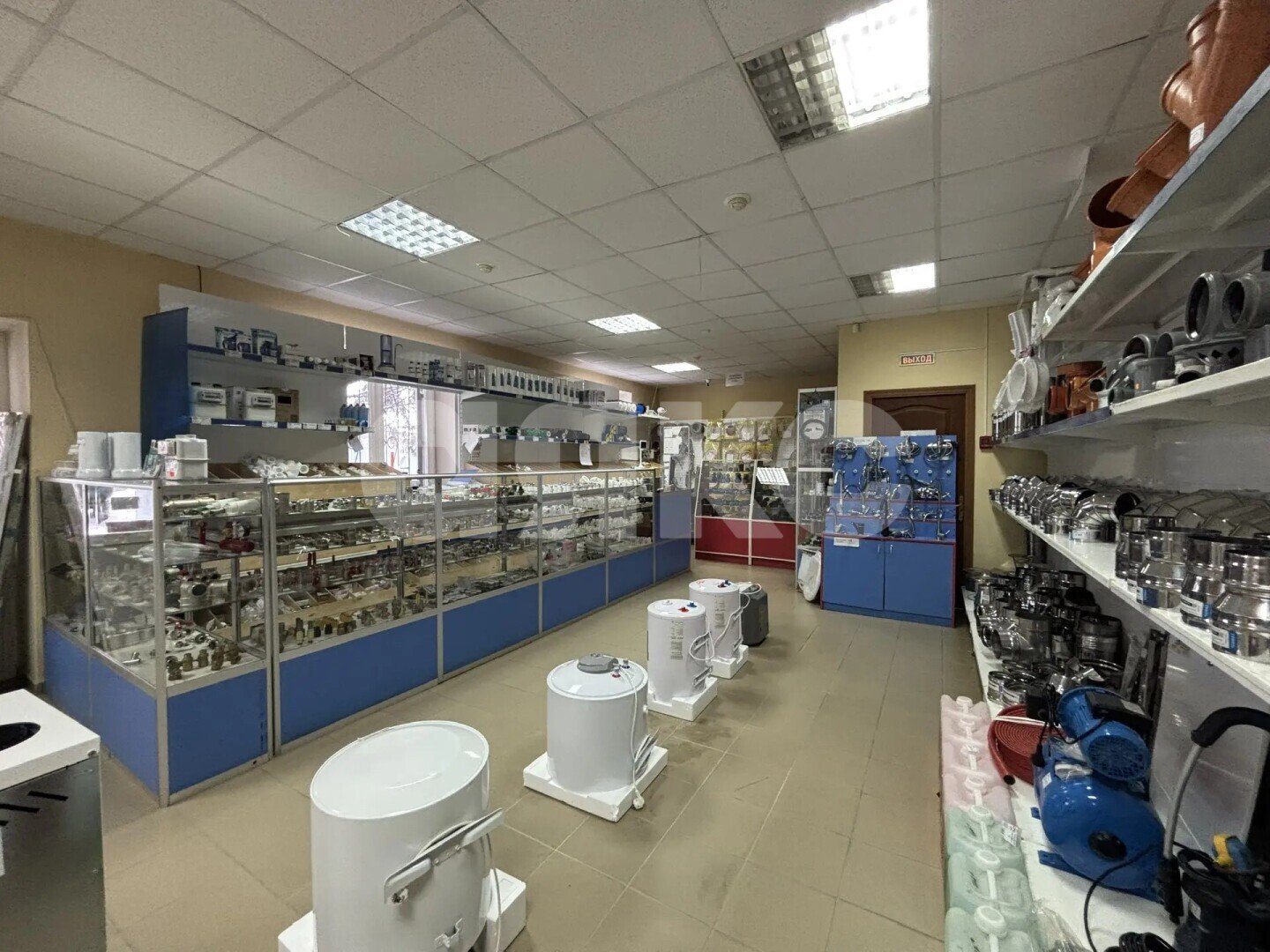 Фото №3: Коммерция <span class="whitespace-nowrap">180 м²</span>, <span class="whitespace-nowrap">1/1 эт.</span> - Ясногорск, ул. Котовского, 1