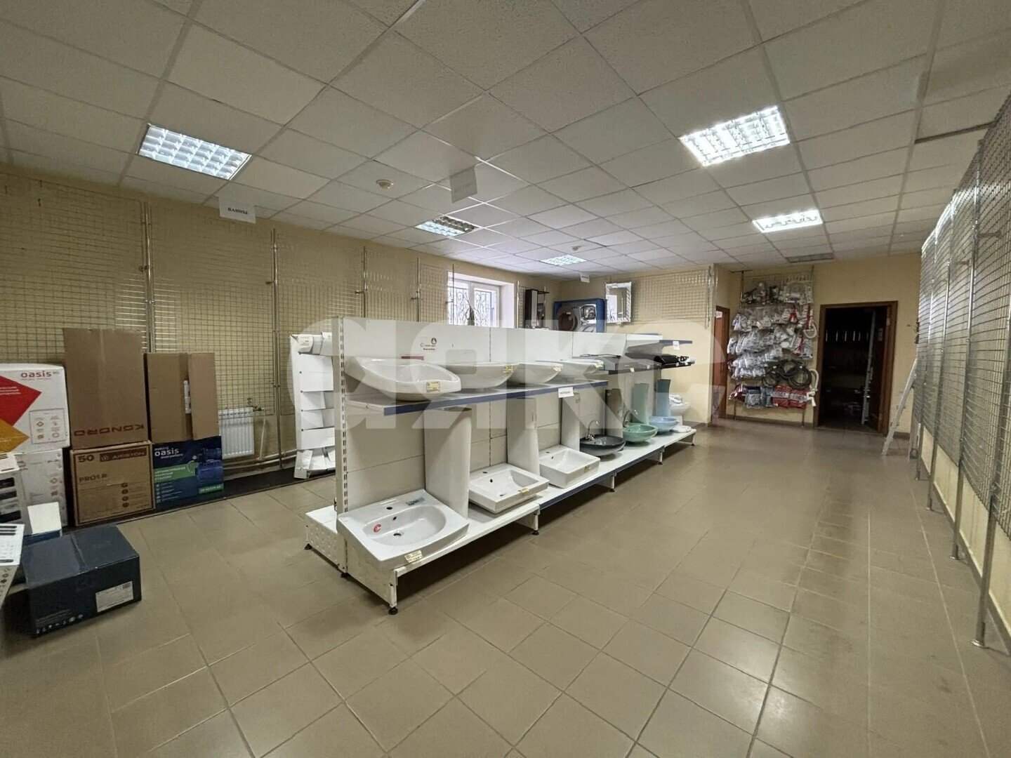 Фото №7: Коммерция <span class="whitespace-nowrap">180 м²</span>, <span class="whitespace-nowrap">1/1 эт.</span> - Ясногорск, ул. Котовского, 1