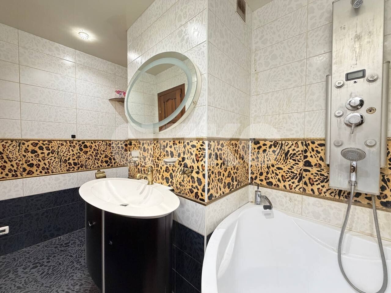 Фото №18: 3-комнатная квартира 78 м² - Тула, Пролетарский территориальный округ, Глушанки, мкр. 2-й Северо-Восточный, ул. Вильямса, 28А