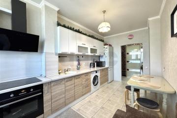 Фото №1: 1-комнатная квартира 43 м² - Краснодар, мкр. Черёмушки, ул. Селезнёва, 4/4