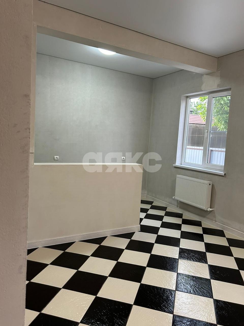 Фото №17: Дом 90 м² + 6 сот. - Майкоп, мкр. Центр, ул. площадь Ленина