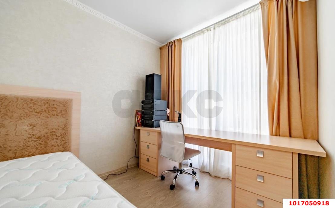 Фото №9: 3-комнатная квартира 85 м² - Краснодар, Центральный внутригородской округ, мкр. Центральный, ул. Красная, 176