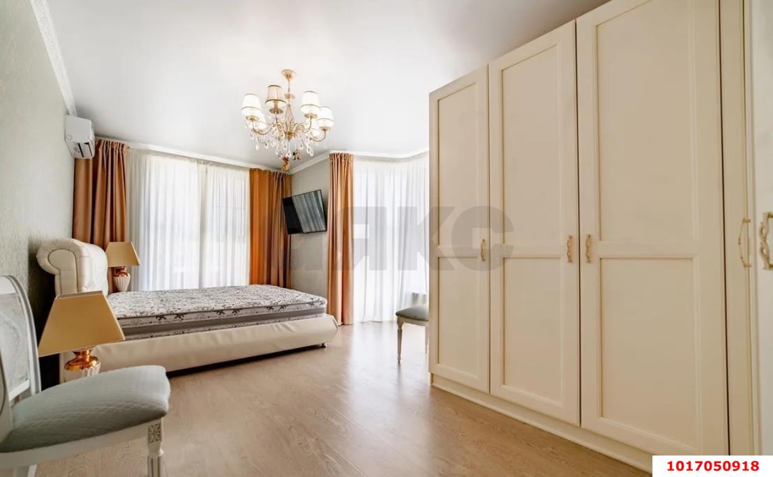 Фото №7: 3-комнатная квартира 85 м² - Краснодар, Центральный внутригородской округ, мкр. Центральный, ул. Красная, 176