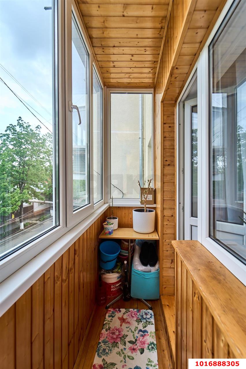 Фото №11: 2-комнатная квартира <span class="whitespace-nowrap">51 м²</span>, <span class="whitespace-nowrap">2/5 эт.</span> - Краснодар, Западный внутригородской округ, мкр. Центральный, ул. Гимназическая, 14