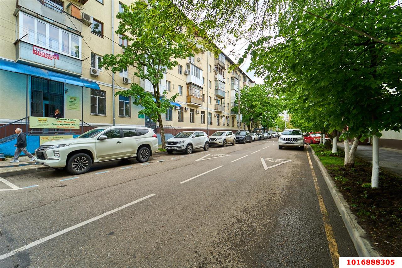 Фото №20: 2-комнатная квартира <span class="whitespace-nowrap">51 м²</span>, <span class="whitespace-nowrap">2/5 эт.</span> - Краснодар, Западный внутригородской округ, мкр. Центральный, ул. Гимназическая, 14