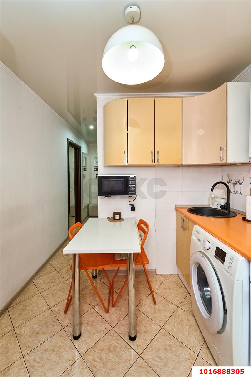 Фото №3: 2-комнатная квартира <span class="whitespace-nowrap">51 м²</span>, <span class="whitespace-nowrap">2/5 эт.</span> - Краснодар, Западный внутригородской округ, мкр. Центральный, ул. Гимназическая, 14