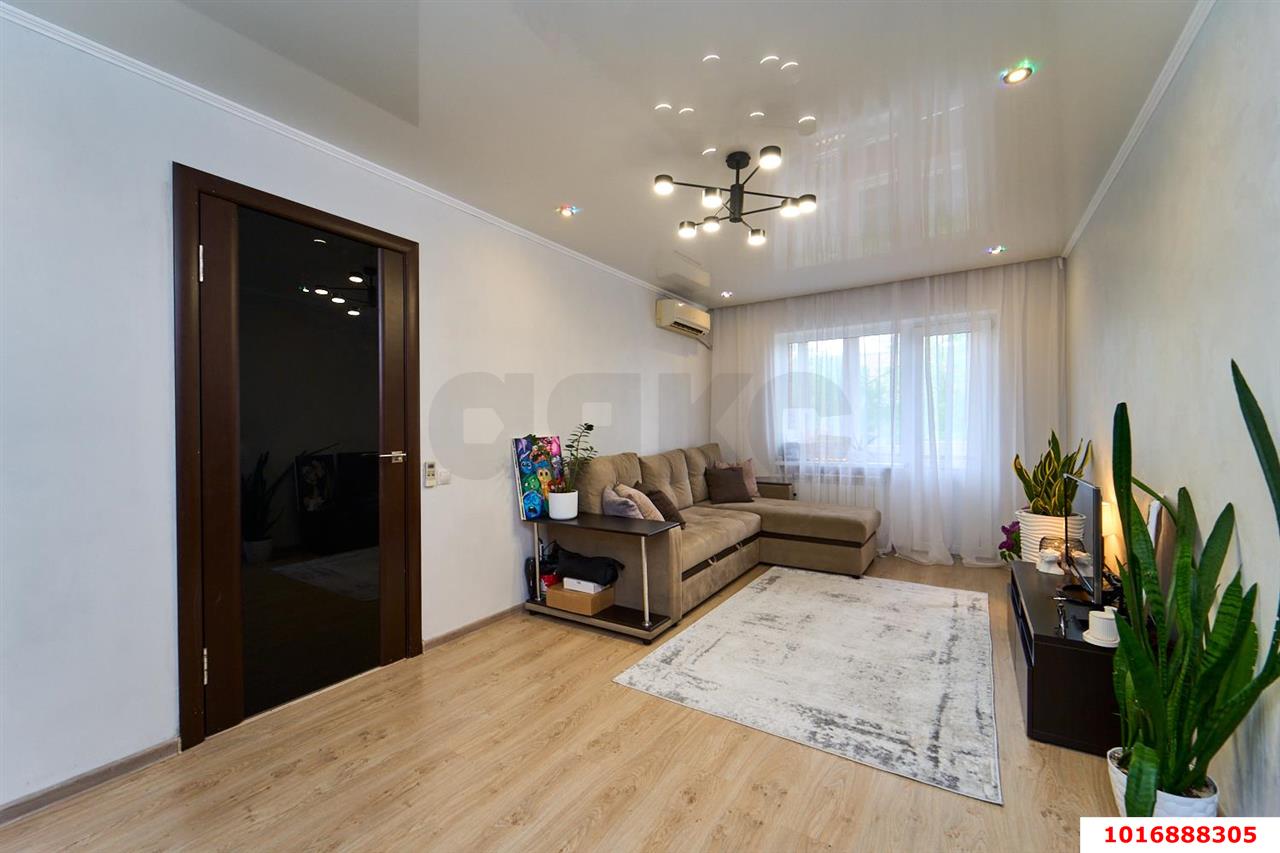Фото №9: 2-комнатная квартира <span class="whitespace-nowrap">51 м²</span>, <span class="whitespace-nowrap">2/5 эт.</span> - Краснодар, Западный внутригородской округ, мкр. Центральный, ул. Гимназическая, 14