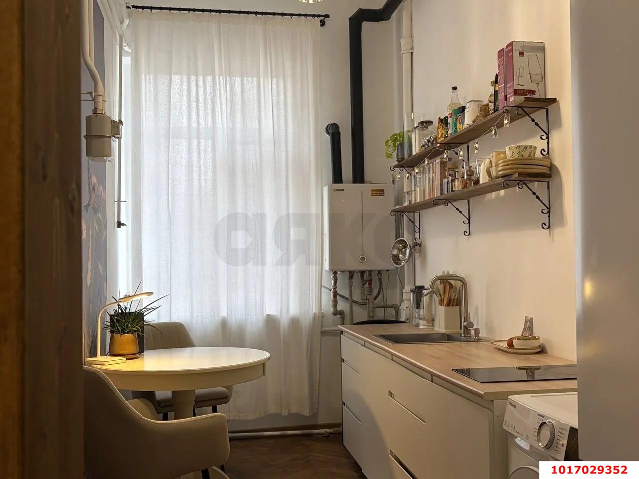 Фото №3: 3-комнатная квартира 55 м² - Краснодар, Центральный внутригородской округ, мкр. Центральный, ул. Фабричная, 7