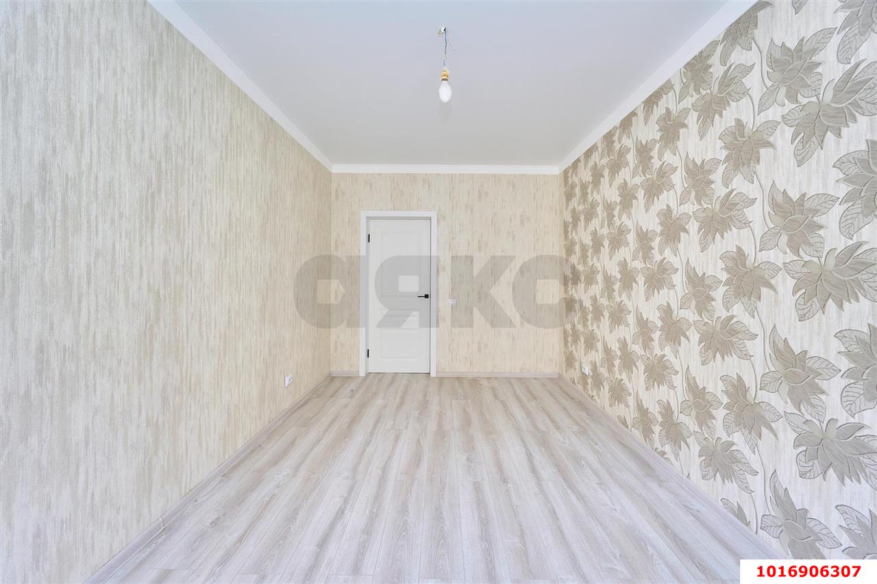 Фото №2: 2-комнатная квартира 52 м² - Краснодар, Прикубанский внутригородской округ, ЖК Лучший, мкр. имени Петра Метальникова, ул. Петра Метальникова, 38