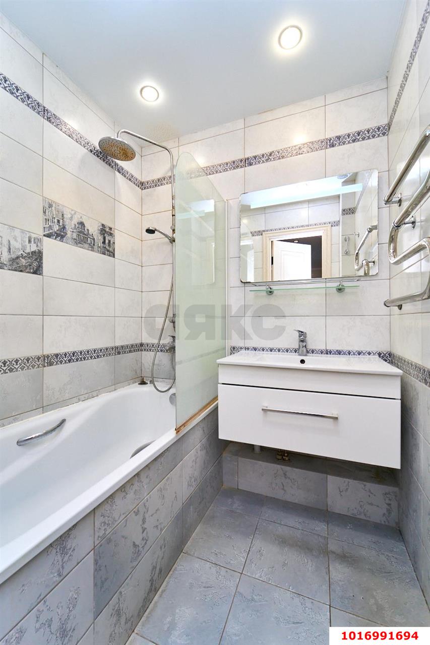 Фото №16: 2-комнатная квартира 65 м² - Краснодар, Прикубанский внутригородской округ, мкр. Военный городок № 109, ул. Кореновская, 63