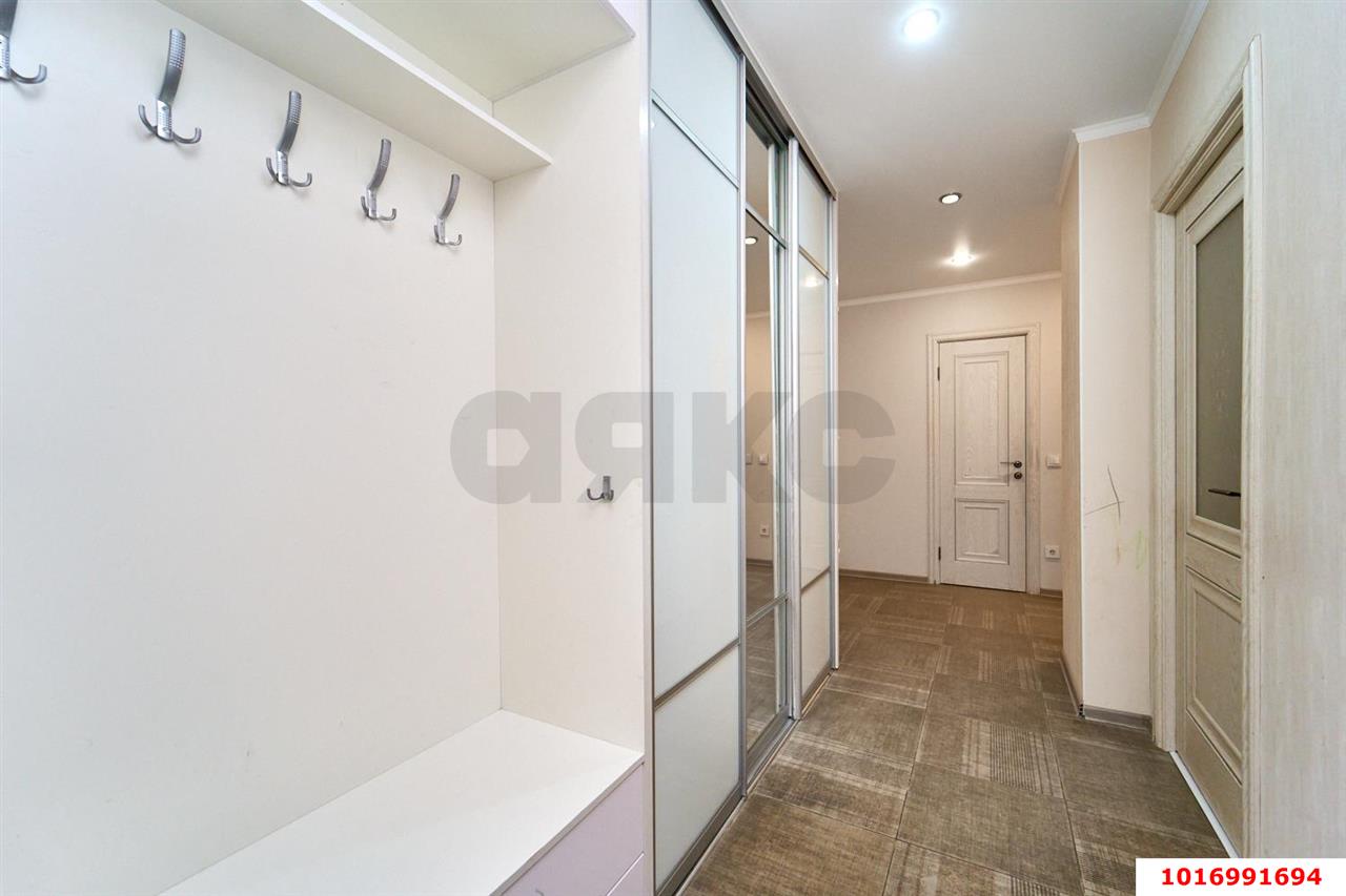 Фото №10: 2-комнатная квартира 65 м² - Краснодар, Прикубанский внутригородской округ, мкр. Военный городок № 109, ул. Кореновская, 63