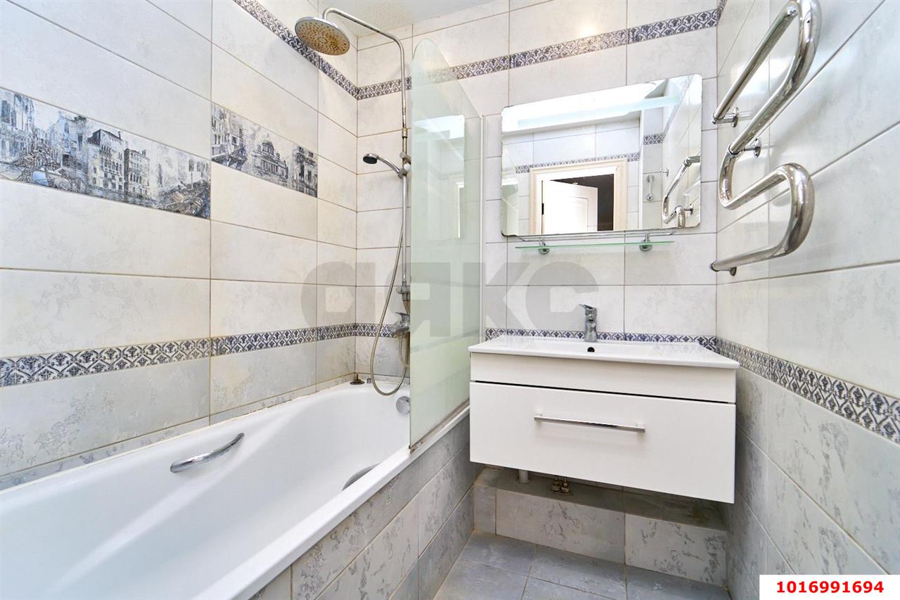 Фото №15: 2-комнатная квартира 65 м² - Краснодар, Прикубанский внутригородской округ, мкр. Военный городок № 109, ул. Кореновская, 63