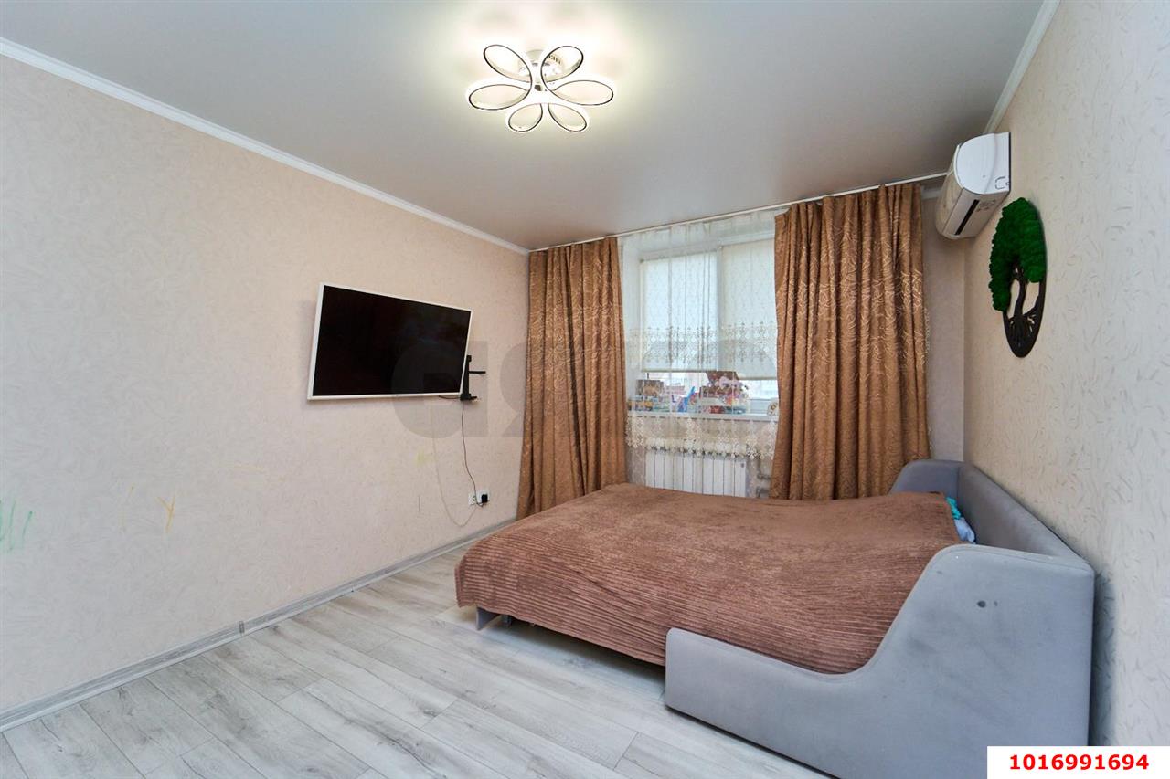 Фото №5: 2-комнатная квартира 65 м² - Краснодар, Прикубанский внутригородской округ, мкр. Военный городок № 109, ул. Кореновская, 63