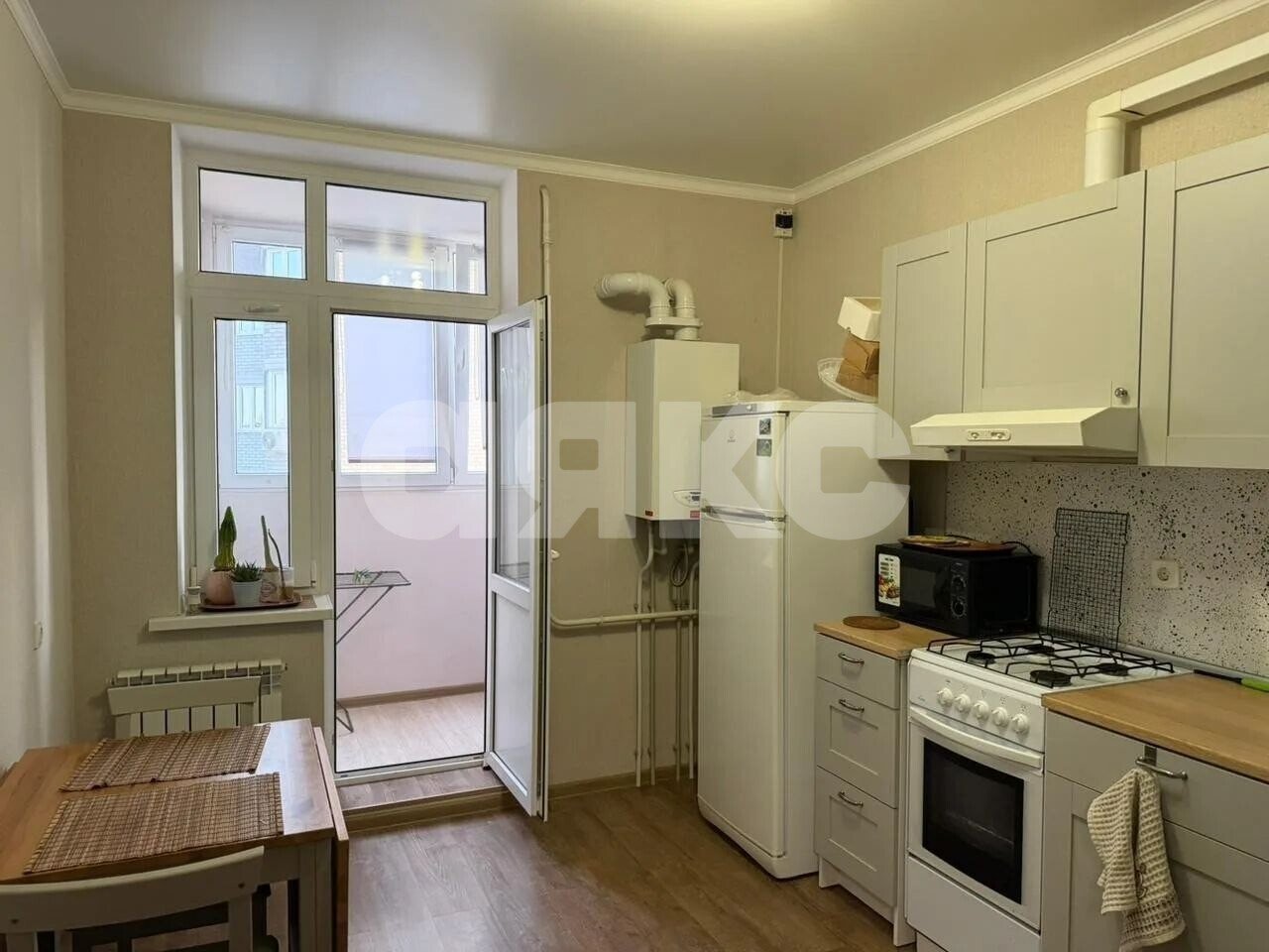 Фото №3: 1-комнатная квартира <span class="whitespace-nowrap">41 м²</span>, <span class="whitespace-nowrap">14/25 эт.</span> - Ростов-на-Дону, Пролетарский, жилой комплекс Красный Аксай, мкр. Нахичевань, ул. Богданова, 77